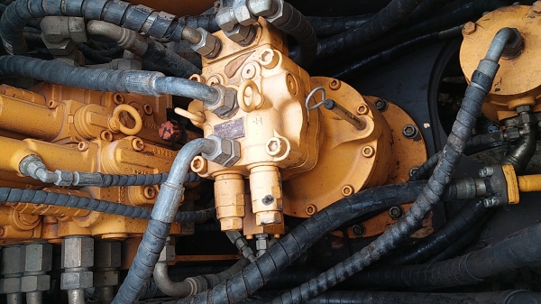 ขาย 735,000 แบคโฮ SANY SY 135 C ทำงาน 5,785 ชม. ไฟฟ้าครบ เครื่องดี ปั้มแรง เอวแน่น โซ่หนาแต่บูชแตก เอกสารแจ้งจำหน่าย รถอยู่ บางนา กทม. 090-772-3710 090-772-3708 ขาย 735,000 แบคโฮ SANY SY 135 C ทำงาน 5,785 ชม. ไฟฟ้าครบ เครื่องดี ปั้มแรง เอวแน่น โซ่หนาแต่บูชแตก เอกสารแจ้งจำหน่าย รถอยู่ บางนา กทม. 090-772-3710 090-772-3708