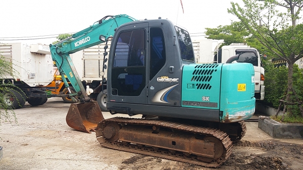 ขาย 1,190,000 KOBELCO sk 75-8 super ทำงาน 8,700 ชม. รถสวยเหมือนใหม่  ไฟฟ้าครบ เครื่องดีเยี่ยม เอวแน่น ช่วงล่างเต็ม เอกสารแจ้งจำหน่าย รถพร้อมใช้ 090-772-3710 090-772-3708