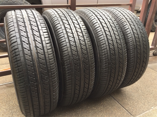 ยางถอดป้ายแดง Dunlop 215 65 16 ปี18 ราคาไม่แพง ยางถอดป้ายแดง Dunlop 215 65 16 ปี18 ราคาไม่แพง