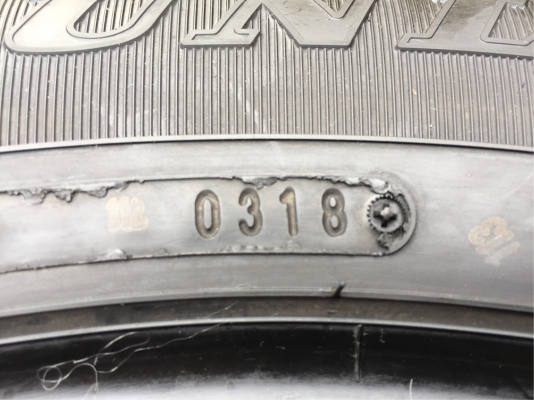 ยางถอดป้ายแดง Dunlop 215 65 16 ปี18 ราคาไม่แพง ยางถอดป้ายแดง Dunlop 215 65 16 ปี18 ราคาไม่แพง