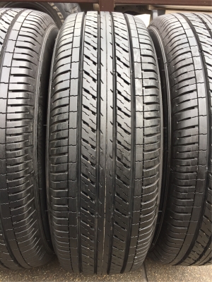 ยางถอดป้ายแดง Dunlop 215 65 16 ปี18 ราคาไม่แพง ยางถอดป้ายแดง Dunlop 215 65 16 ปี18 ราคาไม่แพง