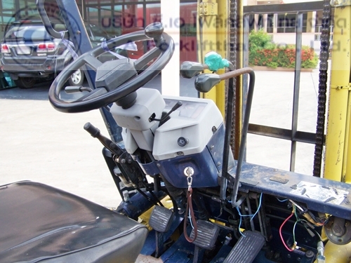 ขาย รถโฟล์คลิฟท์ KOMATSU รุ่น FD20-11