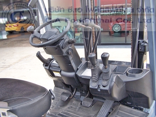 ขายรถ โฟล์คลิฟท์ TOYOTA รุ่น 8-FGL15