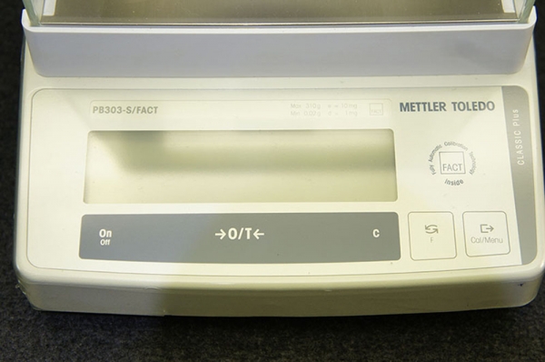 เครื่องชั่งความละเอียดสูง METTLER TELODO PB303-S/FACT เครื่องชั่งความละเอียดสูง METTLER TELODO PB303-S/FACT