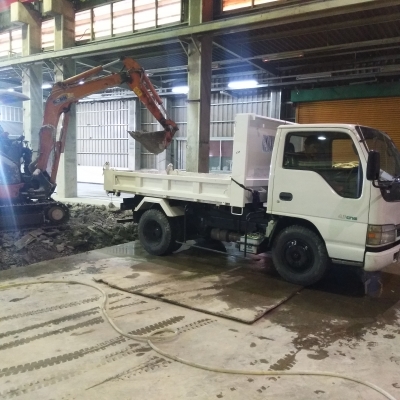 รับสมัครคนขับรถ 6 ล้อดั้ม