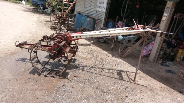 ขายตัวบิ๊กจิ๊วเดินน้า2ถอย1สภาพพร้อมใช้งาน.ครับ