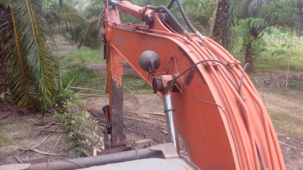 ขาย 950,000 HITACHI ZX 120-1 ไฟฟ้าครบ เครื่องดี ปั้มแรง เอวแน่น ช่วงล่างดี เอกสารอินวอยท์ รถสวยพร้อม