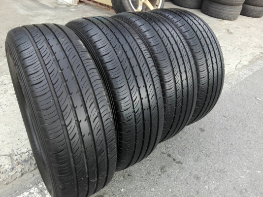 ขายยาง Dunlop spTouring T1 ขนาด 205 65 15 ปี 15 ยางเพิ่งถอดสดมากใช้น้อย