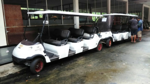 รถกอล์ฟ ยี่ห้อ GOLFER 6+2 ที่นั่ง  ( 2 คัน)