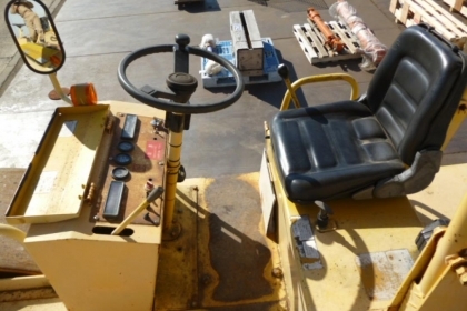 รถบดสามล้อเหล็ก KAWASAKI K12 FROM JAPAN สนใจติดต่อ 063-9316985 ID LINE : 0639316985 ครับ รถบดสามล้อเหล็ก KAWASAKI K12 FROM JAPAN สนใจติดต่อ 063-9316985 ID LINE : 0639316985 ครับ