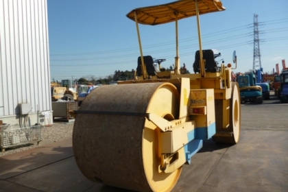 รถบดสามล้อเหล็ก KAWASAKI K12 FROM JAPAN สนใจติดต่อ 063-9316985 ID LINE : 0639316985 ครับ รถบดสามล้อเหล็ก KAWASAKI K12 FROM JAPAN สนใจติดต่อ 063-9316985 ID LINE : 0639316985 ครับ