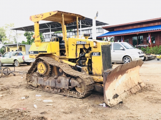ขาย รถแทรคเตอร์ CAT D4H  รถพร้อมใช้งาน  เครื่อง+เกียรดี ระบบสมบูรณ์ ช่วงล่างเต็ม เอกสารเล่มทะเบียน
