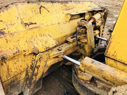 ขาย รถแทรคเตอร์ CAT D4H  รถพร้อมใช้งาน  เครื่อง+เกียรดี ระบบสมบูรณ์ ช่วงล่างเต็ม เอกสารเล่มทะเบียน