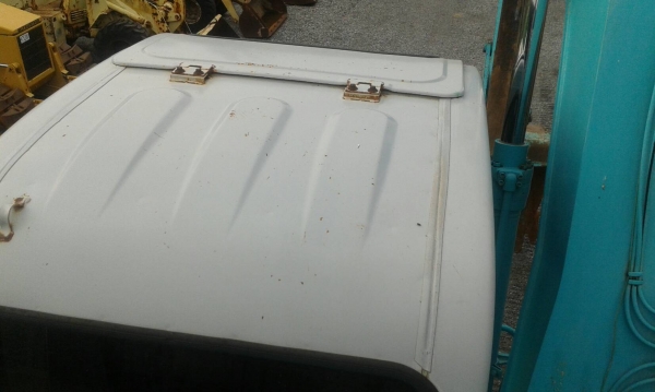 ต้องการขายรถขุดKOBELCO-SK135SR-1Eรถนอกนำเข้าจากญี่ปุ่น