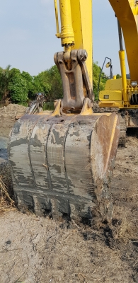 ขายรถแบคโฮ KOMATSU PC200-8MO ใช้งาน 8 พันชั่วโมง สภาพเทพบุตร