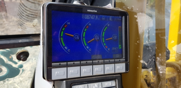 ขายรถแบคโฮ KOMATSU PC200-8MO ใช้งาน 8 พันชั่วโมง สภาพเทพบุตร