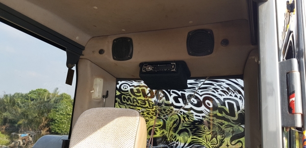 ขายรถแบคโฮ KOMATSU PC200-8MO ใช้งาน 8 พันชั่วโมง สภาพเทพบุตร