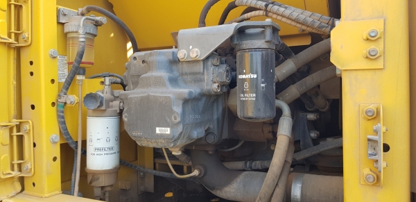 ขายรถแบคโฮ KOMATSU PC200-8MO ใช้งาน 8 พันชั่วโมง สภาพเทพบุตร