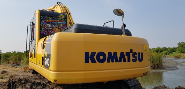 ขายรถแบคโฮ KOMATSU PC200-8MO ใช้งาน 8 พันชั่วโมง สภาพเทพบุตร