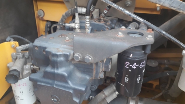 ขายรถแบคโฮ KOMATSU PC200-8N1 พร้อมไลน์หัวกระแทก ใช้งาน 6 พันชั่วโมง