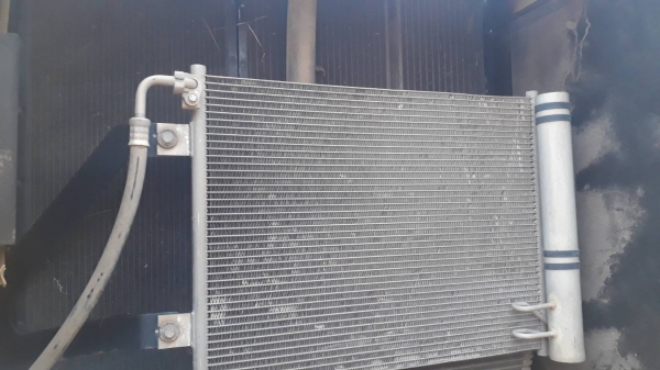 ขายรถแบคโฮ KOMATSU PC200-8N1 พร้อมไลน์หัวกระแทก ใช้งาน 6 พันชั่วโมง