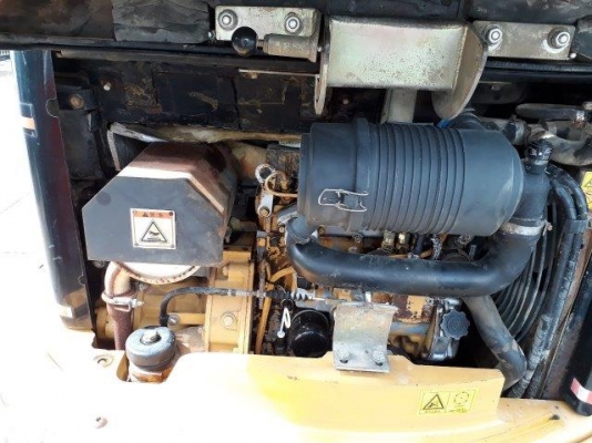 Caterpillar 303CR : รถขุด 3 ตัน 2762ชั่วโมง นำเข้าจากญี่ปุ่น โทร. 080-6565422 (หนิง)