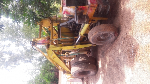 รถตักล้อยาง รถตักล้อยาง