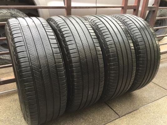 ยาง Michelin 265 65 17 กลางปี17 ดอกเต็ม เนื้อนิ่มๆ ใช้ยาว ราคาไม่แพง ยาง Michelin 265 65 17 กลางปี17 ดอกเต็ม เนื้อนิ่มๆ ใช้ยาว ราคาไม่แพง