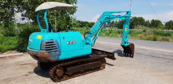 ขายด่วนรถแบคโฮคูโบต้าK30คอลโทลสั้นน้ำมันปั้มนี้วติดลายหัวกะแทกดีเทียบเท่าPC30รถนอกสถาพดีพร้อมใช้เพิ่งนำเข้ามายังไม่เคยใช้งานในไทยเลย
