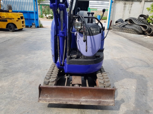 โคมัตสุ pc10uu-3รุ่นใหม่ เครื่องยนต์โคมัตสุ ใบมีดกว้างเพียง 1 เมตร เหมาะสำหรับ หน้างานพื้นที่แคบ สาม