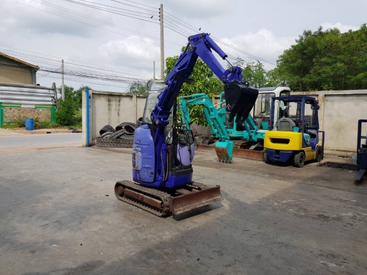 โคมัตสุ pc10uu-3รุ่นใหม่ เครื่องยนต์โคมัตสุ ใบมีดกว้างเพียง 1 เมตร เหมาะสำหรับ หน้างานพื้นที่แคบ สาม