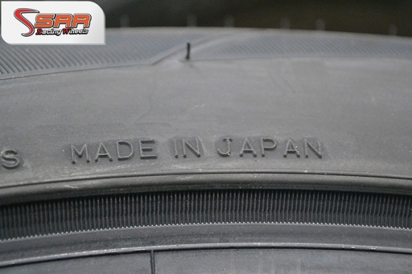 DUNLOP SP SPORT MAXX 050 215/55R17 ราคาเส้นละ 4,250 บาท