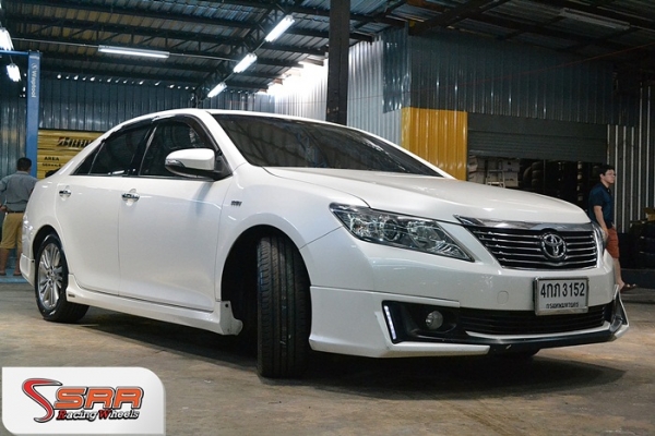 DUNLOP SP SPORT MAXX 050 215/55R17 ราคาเส้นละ 4,250 บาท