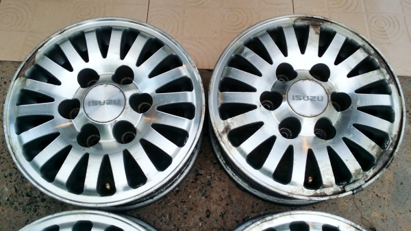 ล้อแม็กอีซูซุ TFR ขอบ14 6รู139.7 ชุด4วง