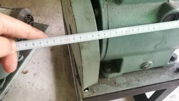 3,000 บ.โทร 083-2000058 LINE ID: line832923 ROTARY OIL VACUUM PUMP ยี่ห้อ SHIMADZU จากญี่ปุ่น โครงสร 3,000 บ.โทร 083-2000058 LINE ID: line832923 ROTARY OIL VACUUM PUMP ยี่ห้อ SHIMADZU จากญี่ปุ่น โครงสร