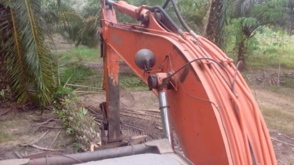 ขายด่วนแบคโฮ HITACHI ZX 120-1