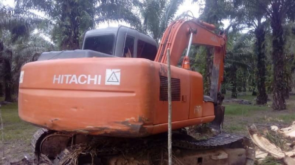 ขายด่วนแบคโฮ HITACHI ZX 120-1