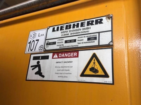 ขายด่วนรถเครน LIEBHERR 35 ตัน ปี2012