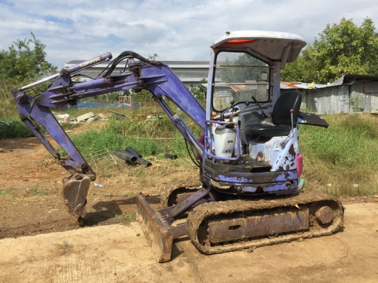 ขายรถ KOMATSU PC 12UU ราคาย่อมเยาว์ 219,000 ใช้งานน้อยนำเข้าจากญี่ปุ่น