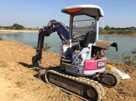 ขายรถ KOMATSU PC 12UU ราคาย่อมเยาว์ 219,000 ใช้งานน้อยนำเข้าจากญี่ปุ่น