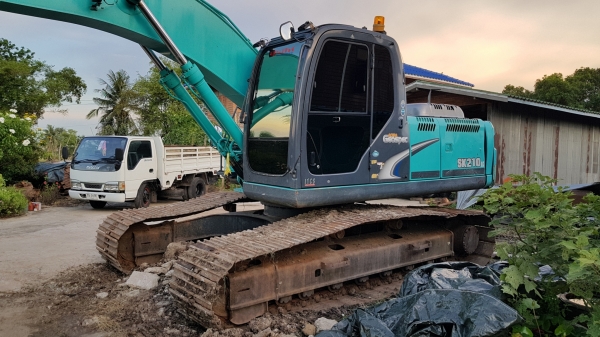 ขายรถแบคโฮ KOBELCO SK200LC-8 YO12 Super เก่านอกผ่านการใช้งานในไทย รวมเพียง 8,8xx ชั่วโมง