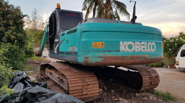 ขายรถแบคโฮ KOBELCO SK200LC-8 YO12 Super เก่านอกผ่านการใช้งานในไทย รวมเพียง 8,8xx ชั่วโมง