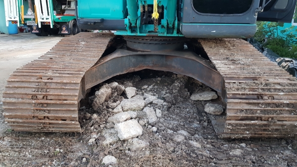 ขายรถแบคโฮ KOBELCO SK200LC-8 YO12 Super เก่านอกผ่านการใช้งานในไทย รวมเพียง 8,8xx ชั่วโมง