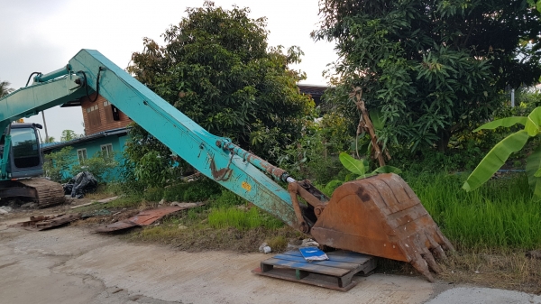 ขายรถแบคโฮ KOBELCO SK200LC-8 YO12 Super เก่านอกผ่านการใช้งานในไทย รวมเพียง 8,8xx ชั่วโมง