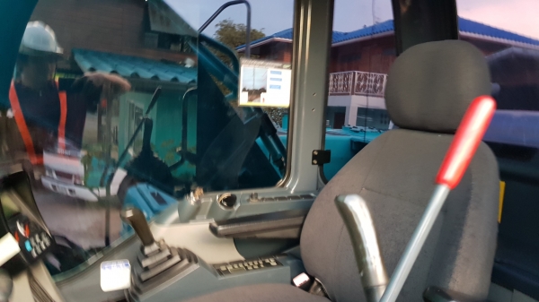 ขายรถแบคโฮ KOBELCO SK200LC-8 YO12 Super เก่านอกผ่านการใช้งานในไทย รวมเพียง 8,8xx ชั่วโมง