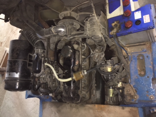 ขายรถโฟคลิป TOYOTA 2.5 ตัน เบนซิล งายกสูง3เมตร ขายรถโฟคลิป TOYOTA 2.5 ตัน เบนซิล งายกสูง3เมตร