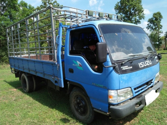 ขายรถกระบะบรรทุก6ล้อ IsuzuNPR135แรง รถปี41 แอร์เย็น ขายรถกระบะบรรทุก6ล้อ IsuzuNPR135แรง รถปี41 แอร์เย็น