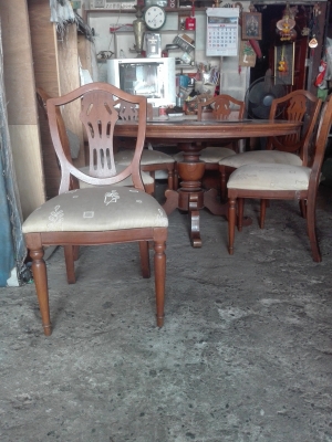 โต๊ะกินข้าว