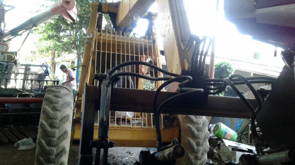 รถคีบอ้อย3ล้อ