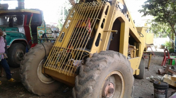 รถคีบอ้อย3ล้อ